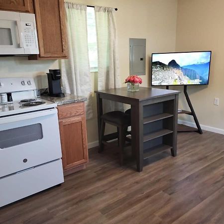 Charming 1Br Efficiency Apt Near Ttu & Downtown 쿠키빌 외부 사진