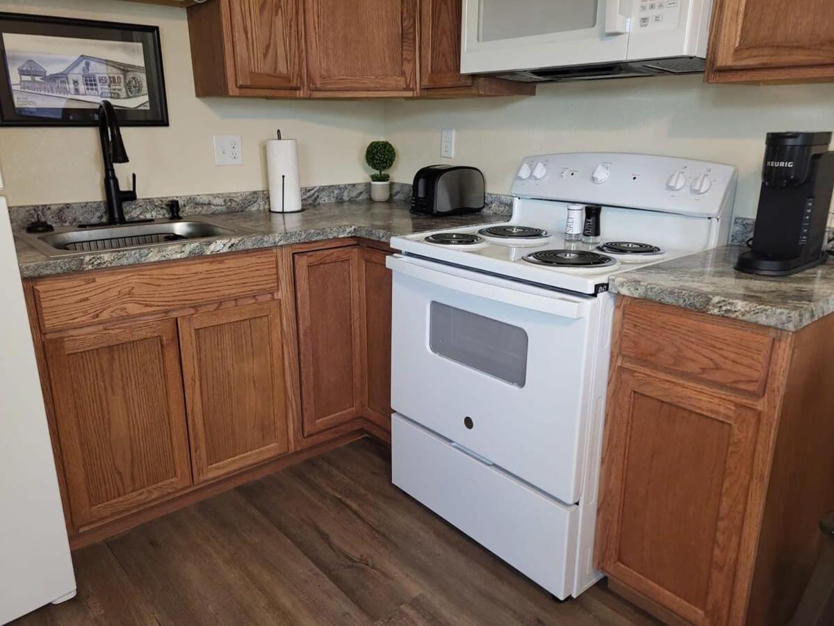 Charming 1Br Efficiency Apt Near Ttu & Downtown 쿠키빌 외부 사진