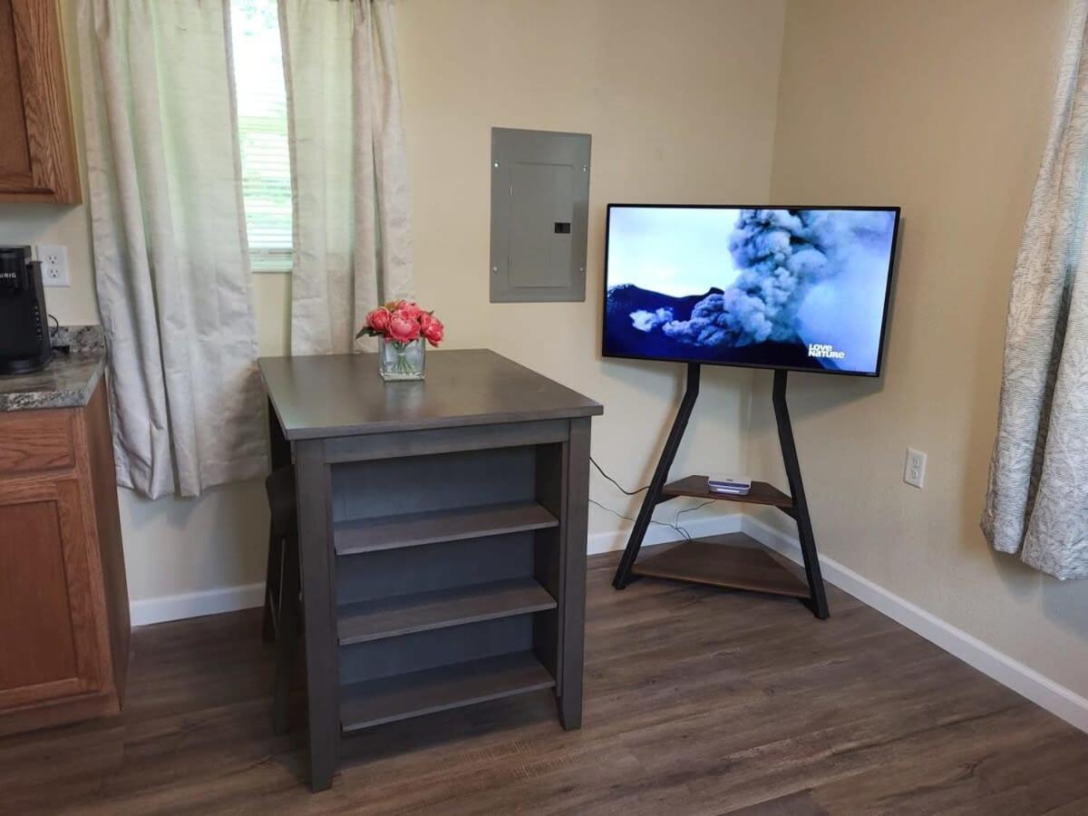 Charming 1Br Efficiency Apt Near Ttu & Downtown 쿠키빌 외부 사진