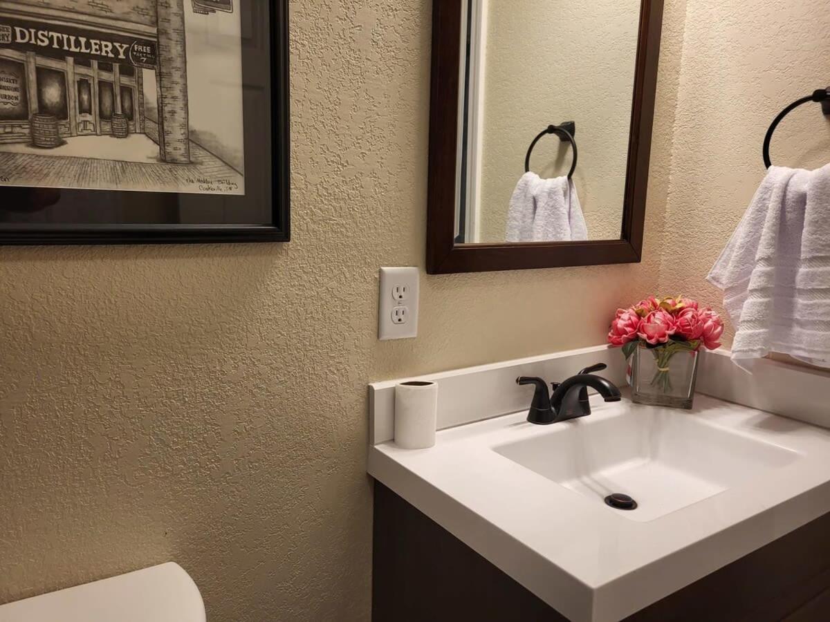 Charming 1Br Efficiency Apt Near Ttu & Downtown 쿠키빌 외부 사진